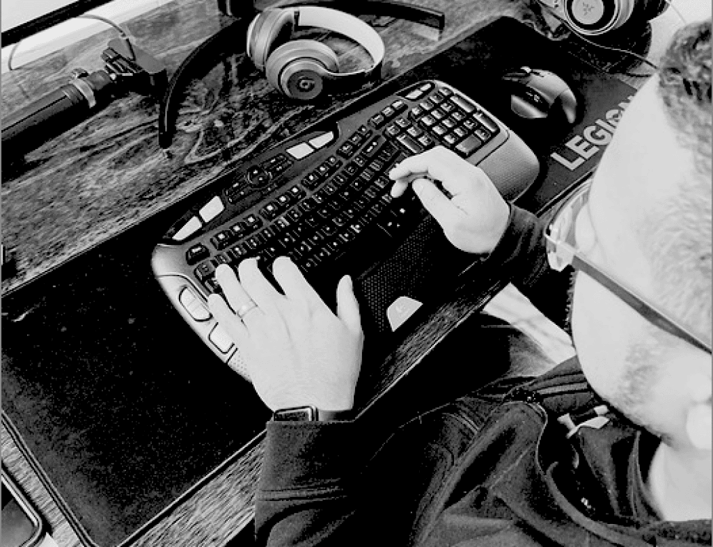 devops thiago keyboard